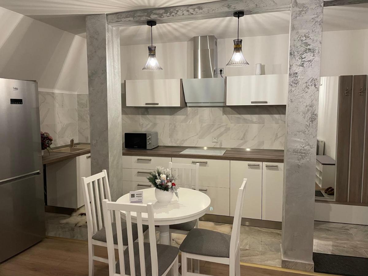Sofia Loft Leilighet Bistriţa Eksteriør bilde